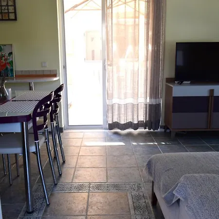 Mario's Luxury Maisonette